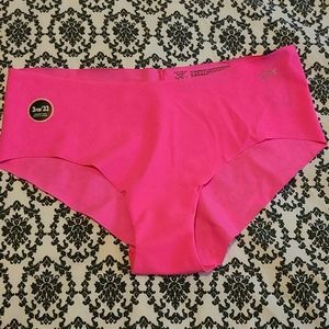 Vsx no show sport hiphugger panty SMALL